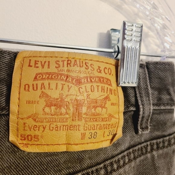 Levi's | Vintage Distressed Denim Cropped Straight Leg Jeans (Men's Waist 38) - Picture 11 of 12